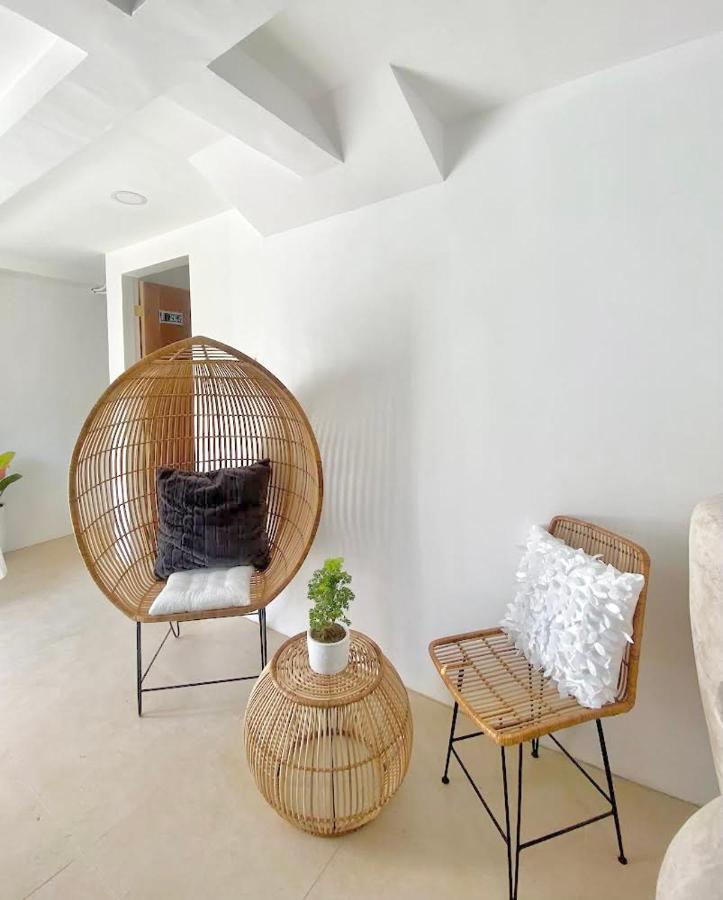 New Modern Suite Near Airport & Beach Sudtungan ภายนอก รูปภาพ